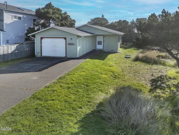 1705 NW Coho, Waldport, OR 97394