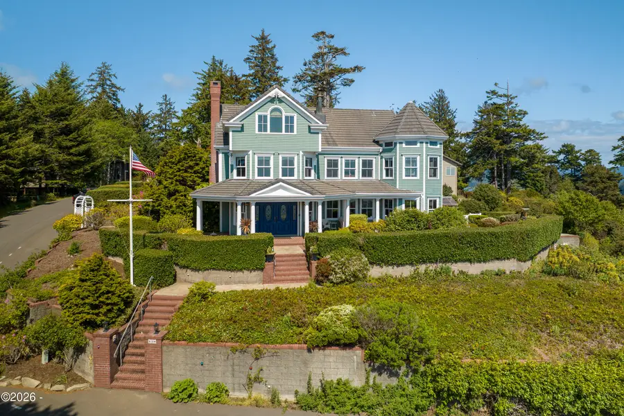 930 NW Highland, Waldport, OR 97394 - #2