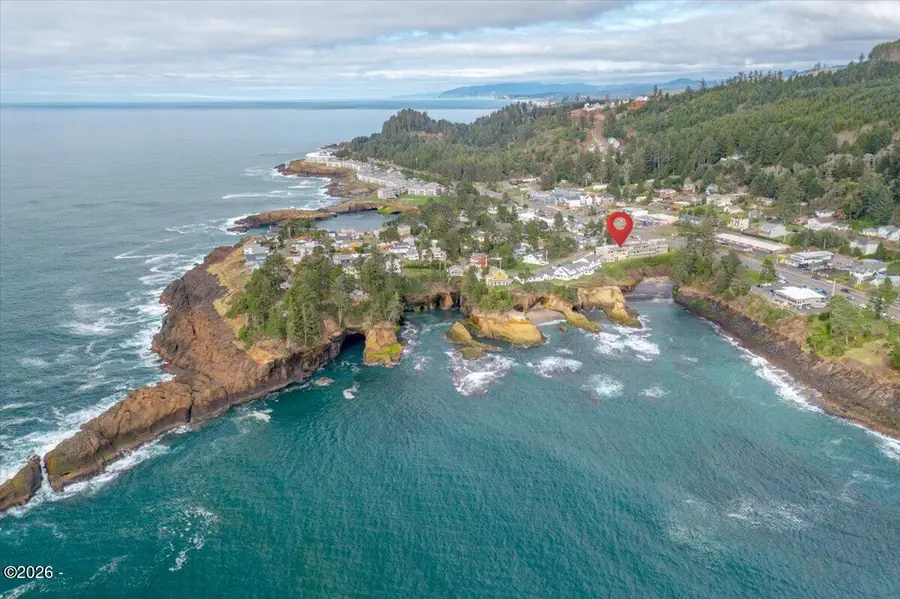 20 NW Sunset, Depoe Bay, OR 97341 - #2