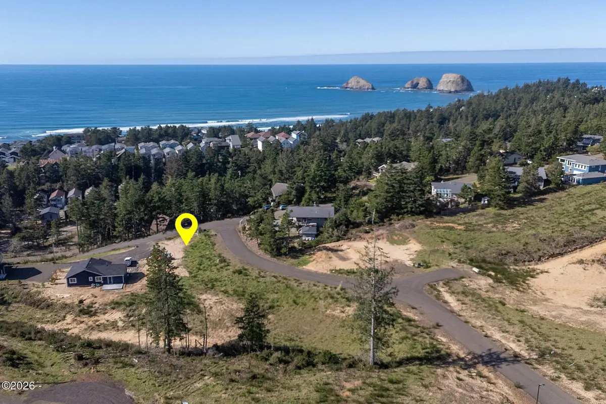 300 Roaring Tide Lp, Oceanside, OR 97134 - #1