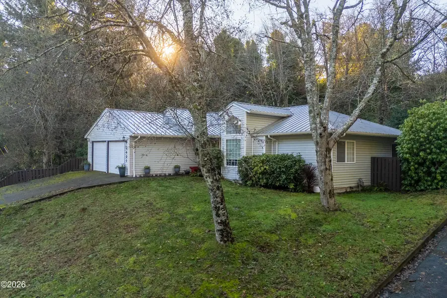 2421 NW Oceanview, Newport, OR 97365 - Image #3