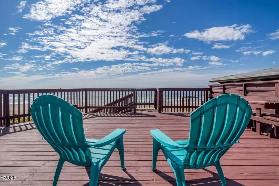 3805 NW Jetty, Lincoln City, OR 97367 - #2