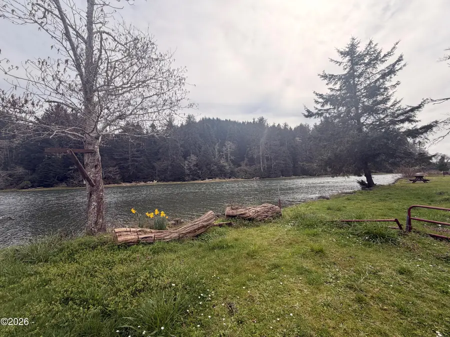 5142 SE Hwy 101, Lincoln City, OR 97367 - #2