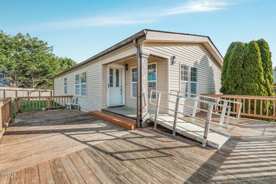 105 Breeze St, Depoe Bay, OR 97341 - #2