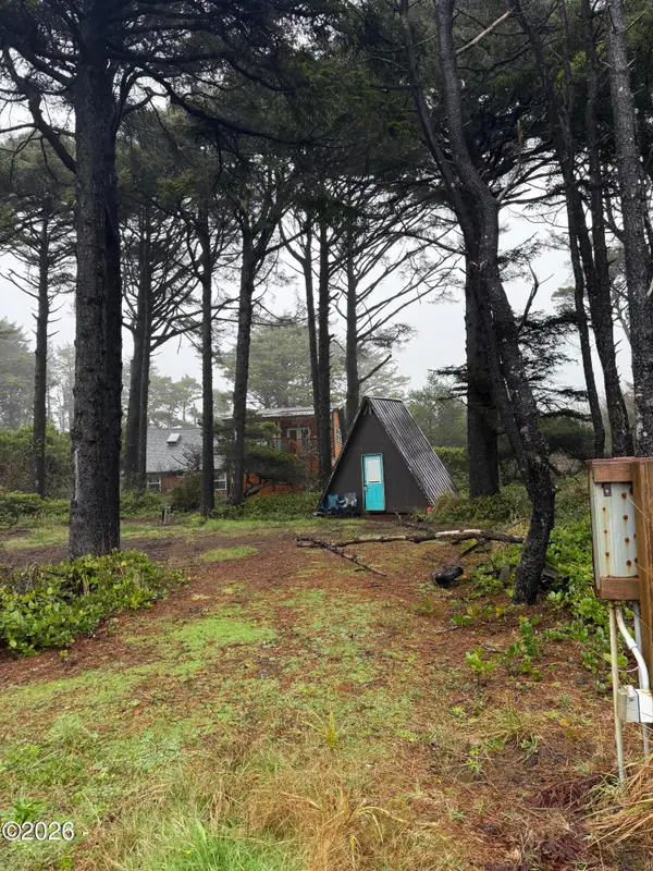 6374 NW Finisterre, Yachats, OR 97498