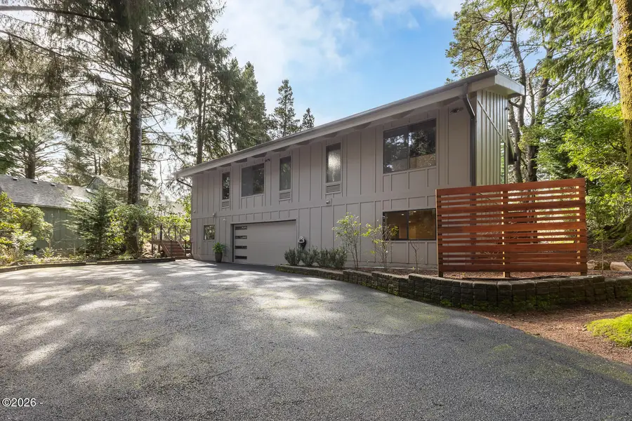 4 Fairway, Gleneden Beach, OR 97388 - #2