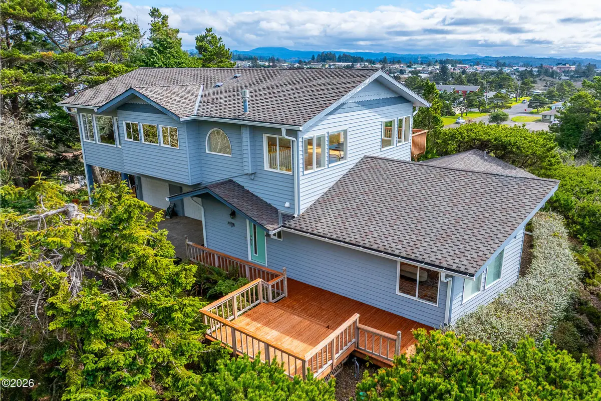 421 NW 13th, Newport, OR 97365 - #1