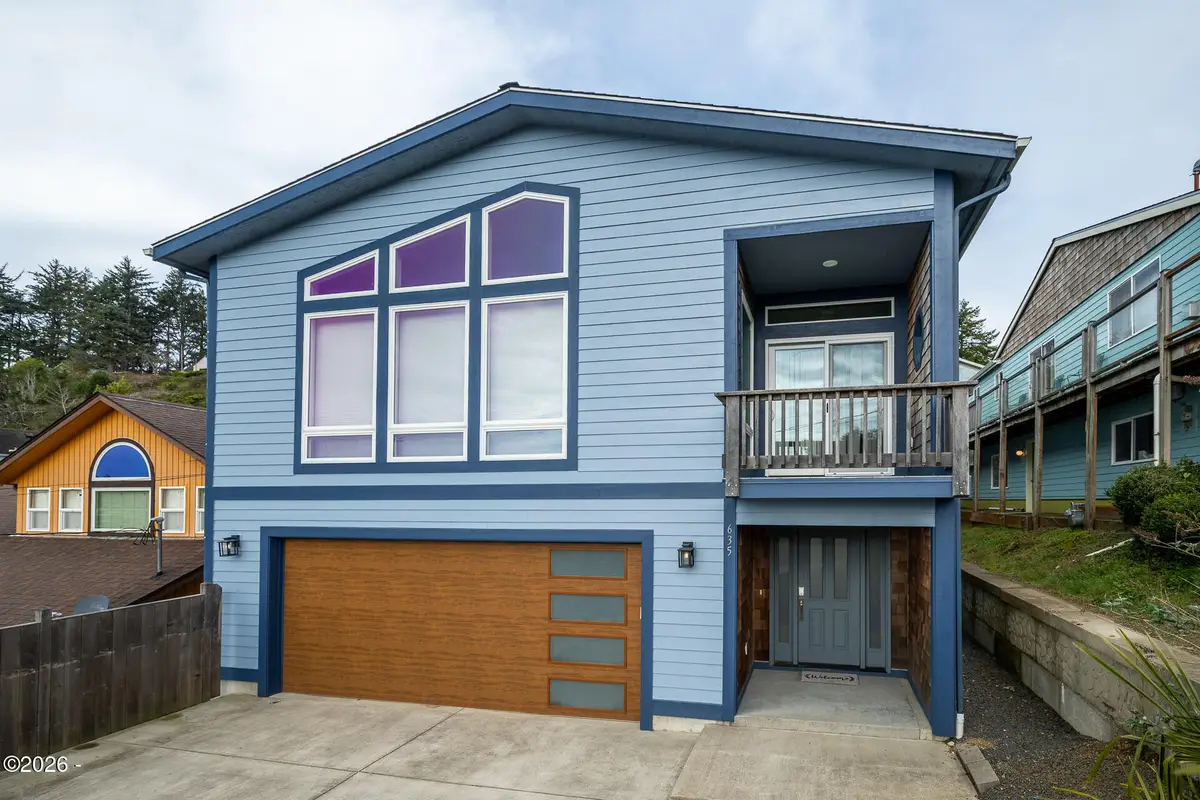 635 SE 4th, Newport, OR 97365 - #1