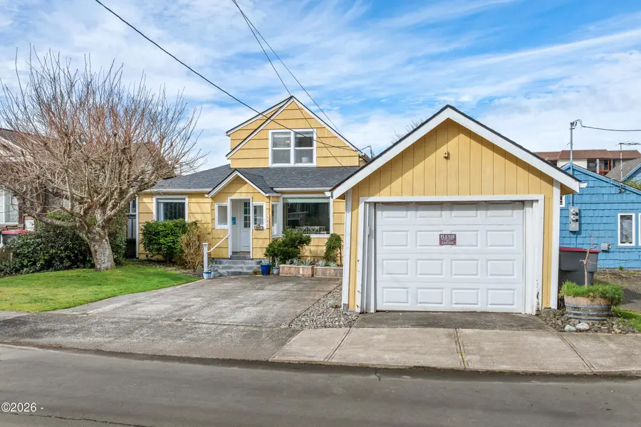 580 S Columbia, Seaside, OR 97138 - #3