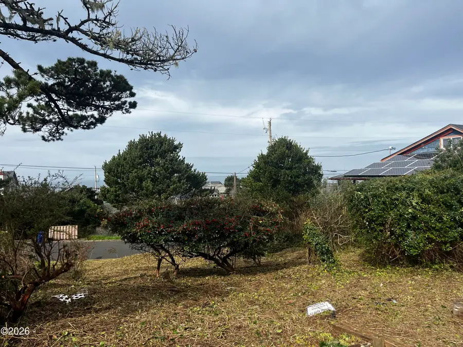 137 SW Hurbert, Newport, OR 97365 - #3