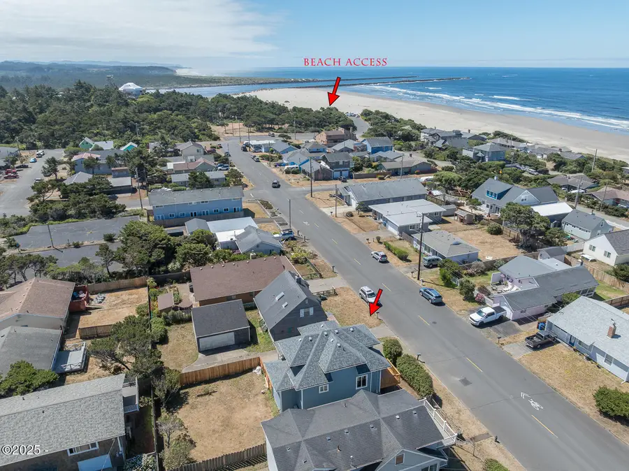 1017 SW Elizabeth, Newport, OR 97365 - #3