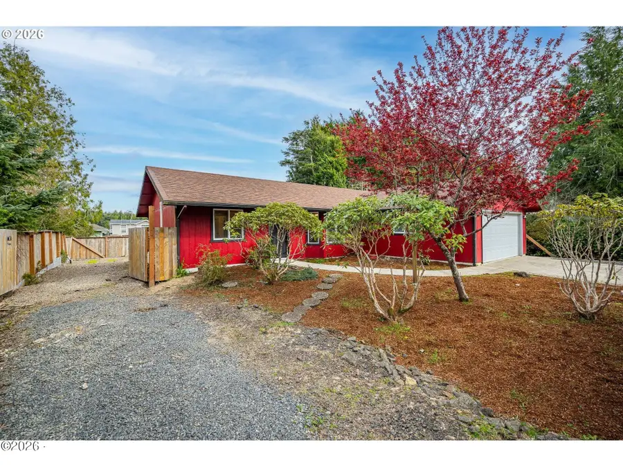 1245 SW Fairway, Waldport, OR 97394 - #3