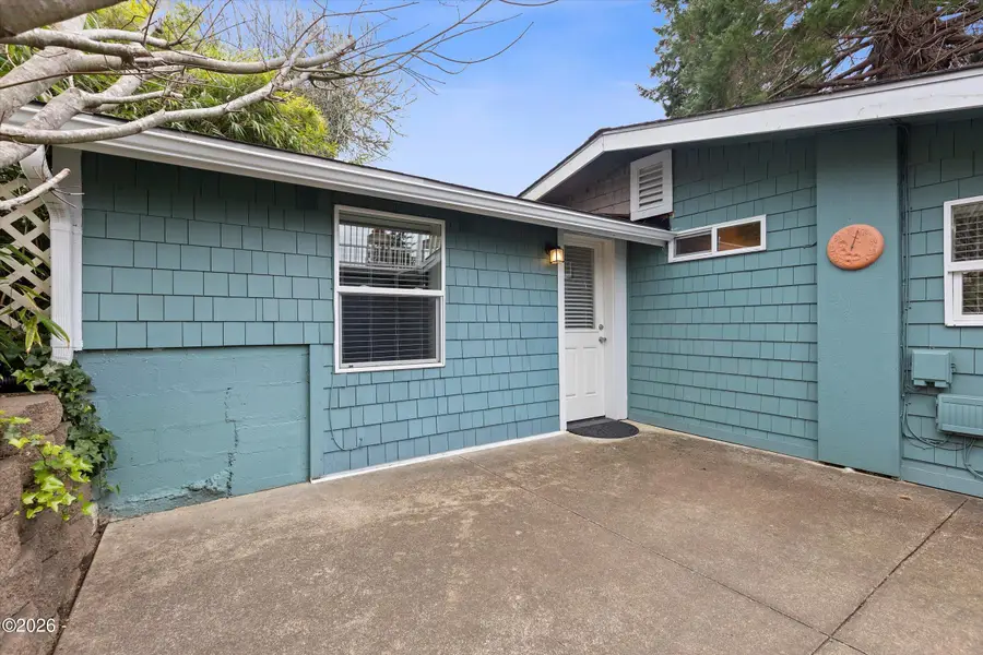 4976 NE K, Neotsu, OR 97364 - #3