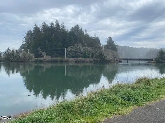 840 NE Mill, Waldport, OR 97394 - #3