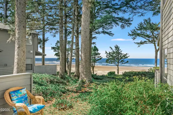 3250 NW Oceanview, Newport, OR 97365