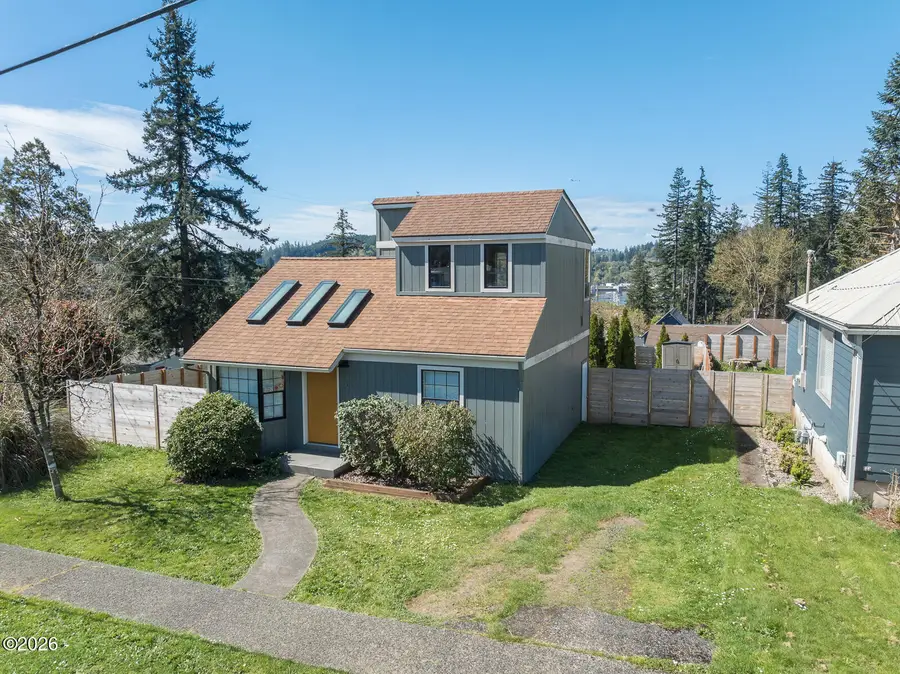 791 SE Fir, Toledo, OR 97391 - #2