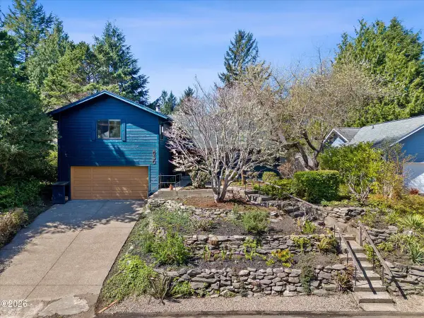 830 SW Dolores, Waldport, OR 97394