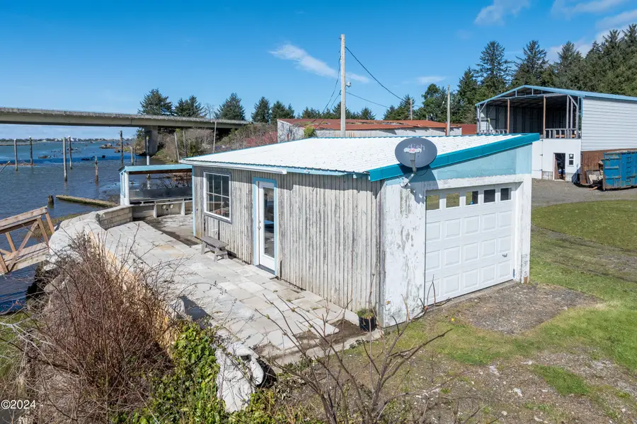 106 Siletz, Lincoln City, OR 97367 - Image #2