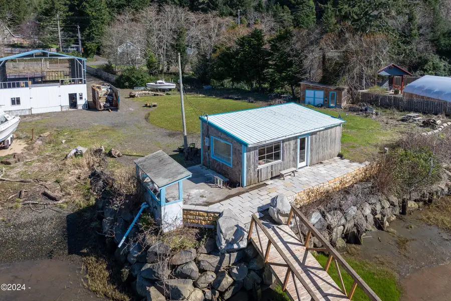 106 Siletz, Lincoln City, OR 97367 - Image #3