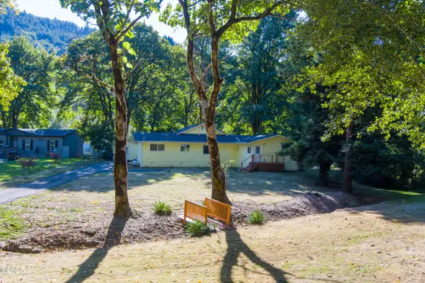 418 E Yates, Alsea, OR 97324
