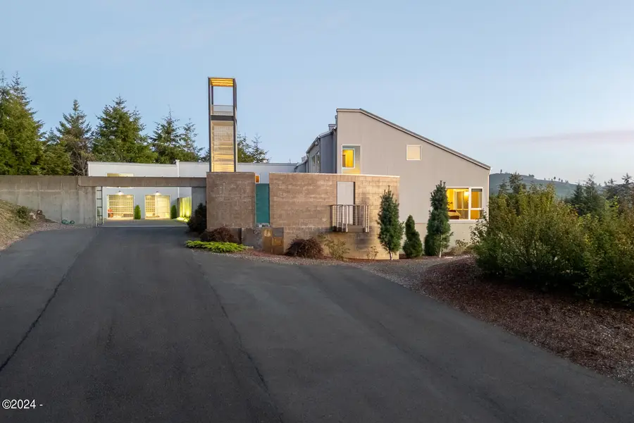 179 Siletz, Lincoln City, OR 97367 - #3