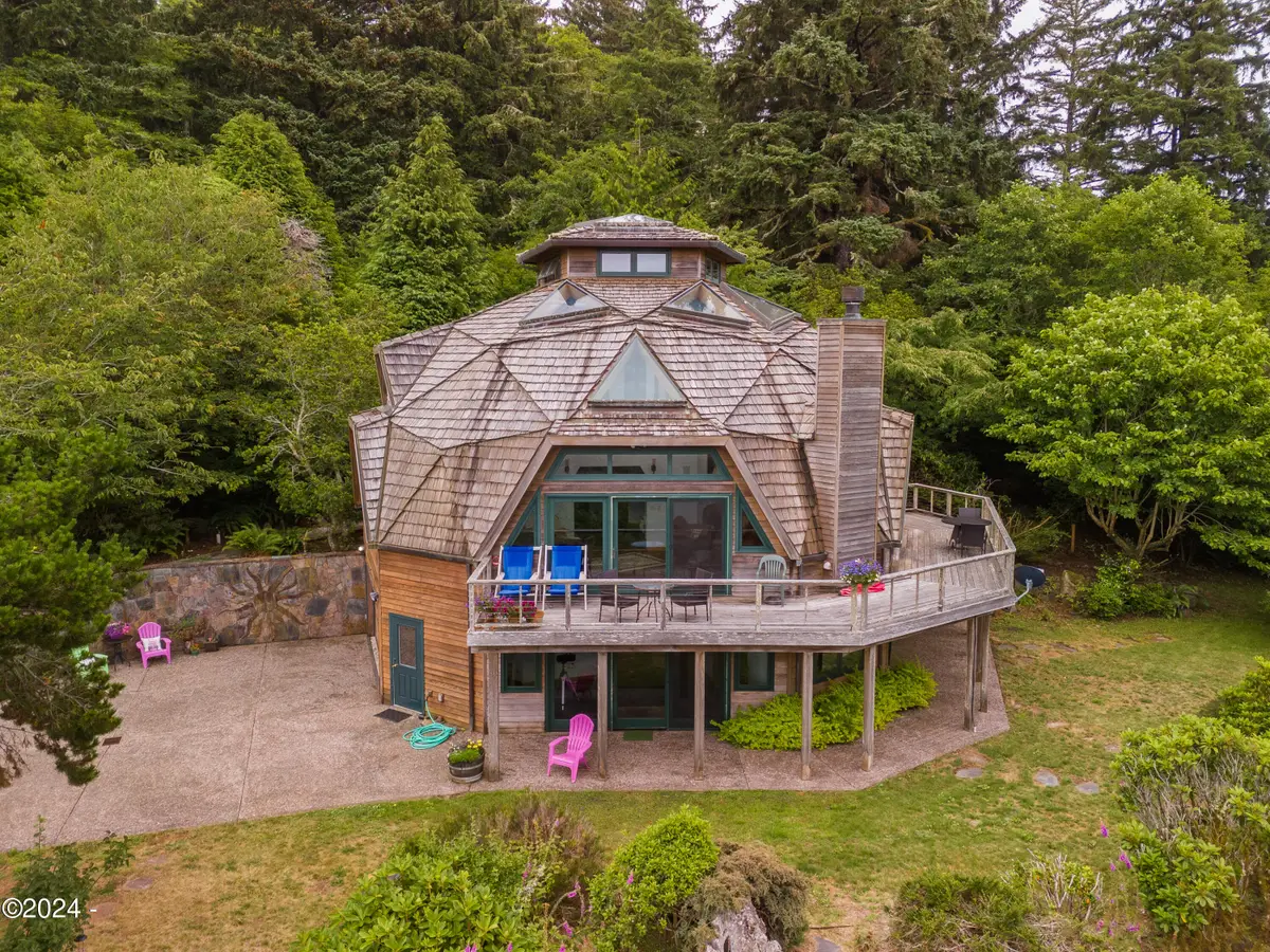 46615 Highway 101, Neskowin, OR 97149 - Image #1