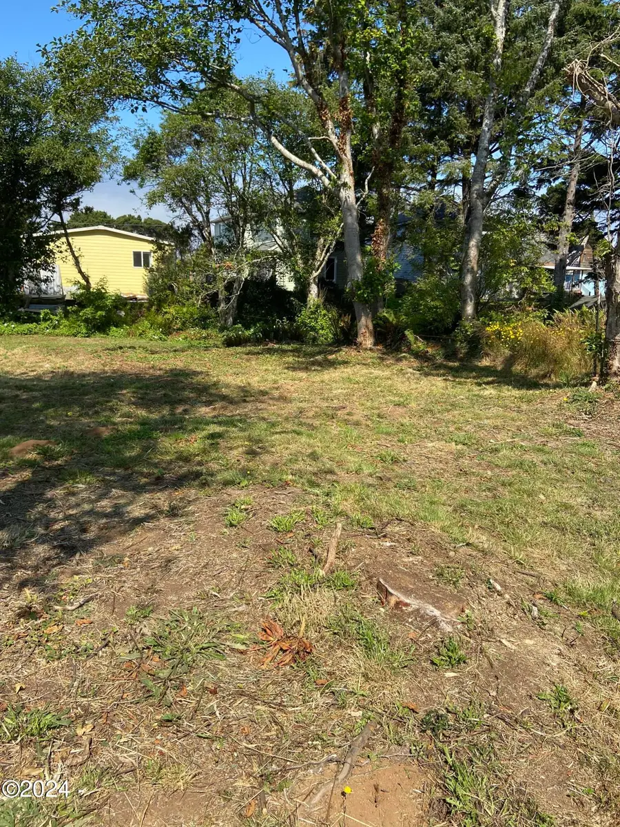 215 Stevens Street, Gleneden Beach, OR 97388 - Image #3