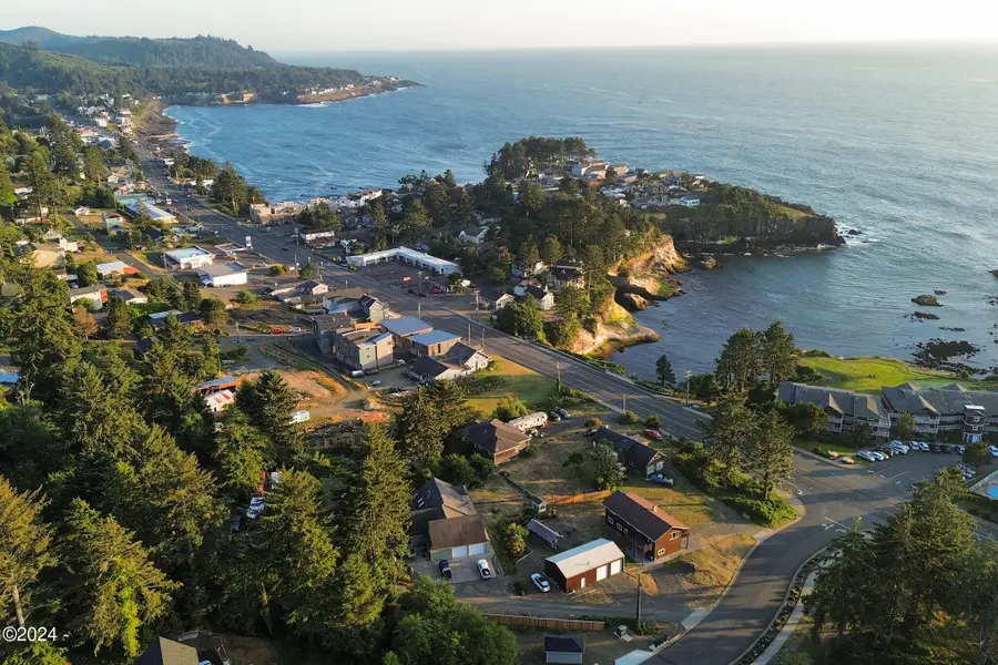 674 N Hwy 101, Depoe Bay, OR 97341 - Image #3