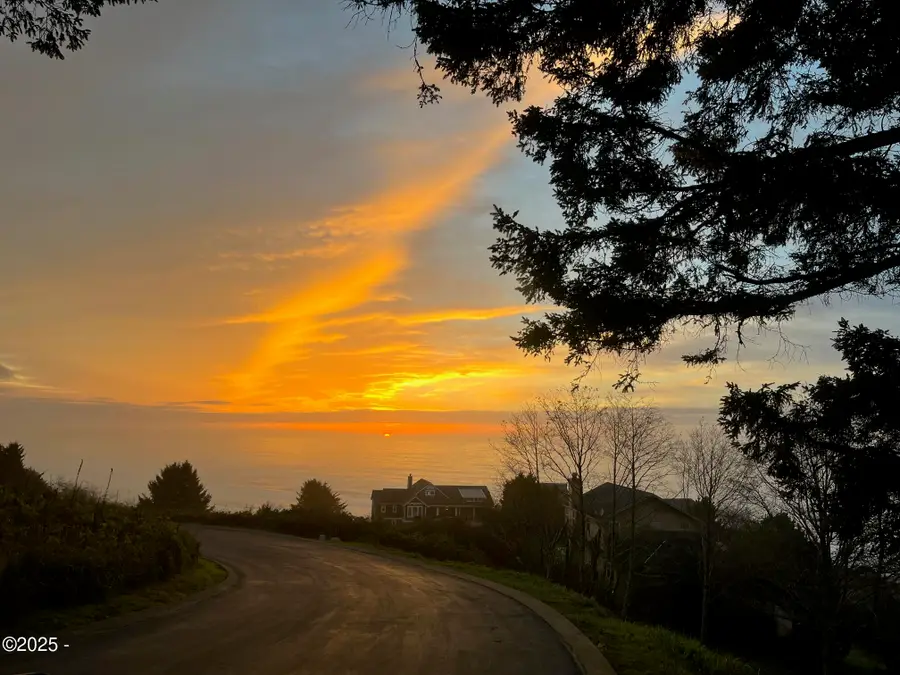 5500 Tyee Loop, Neskowin, OR 97149 - Image #2