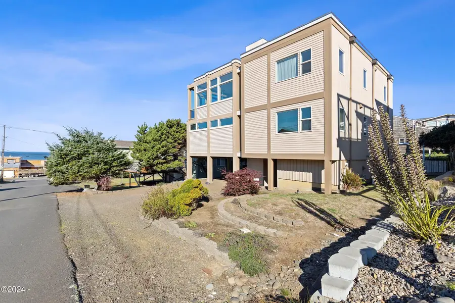 1851 NE 67th, Lincoln City, OR 97367 - Image #2