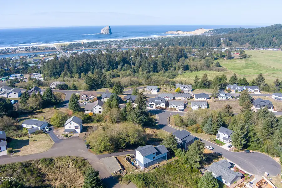 7300 Valley View Dr, Pacific City, OR 97135 - #2
