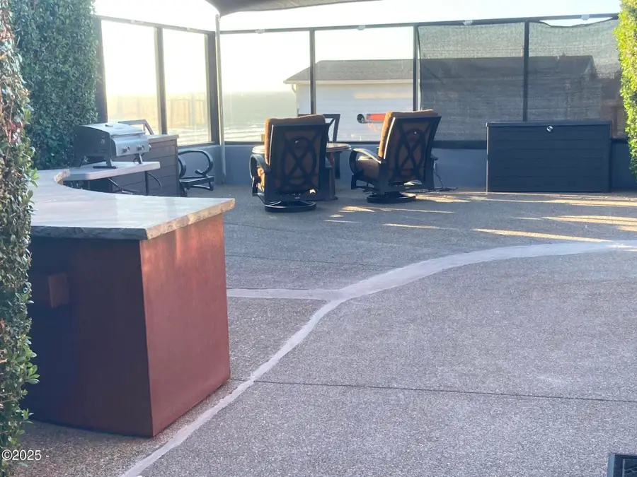 6225 N Coast Hwy, Newport, OR 97365 - Image #2