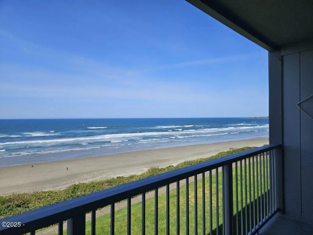 701 NW Coast, Newport, OR 97365 - Image #1