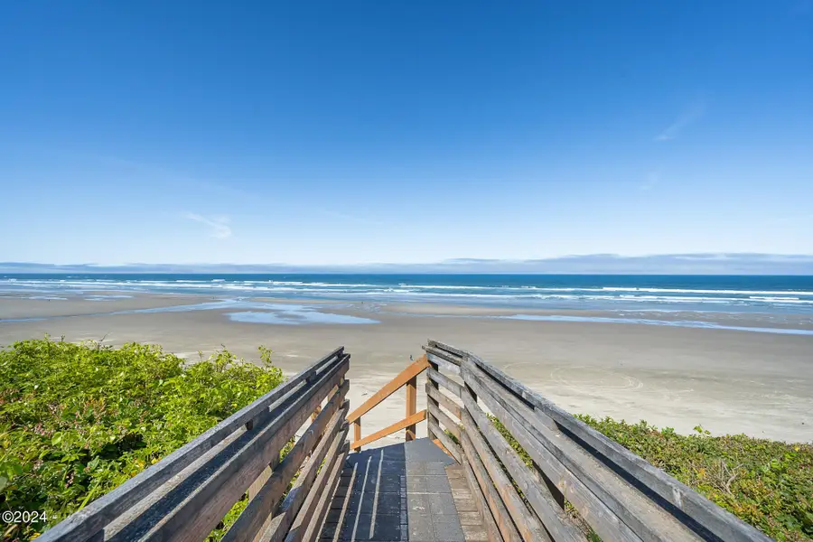 701 NW Coast, Newport, OR 97365 - Image #3
