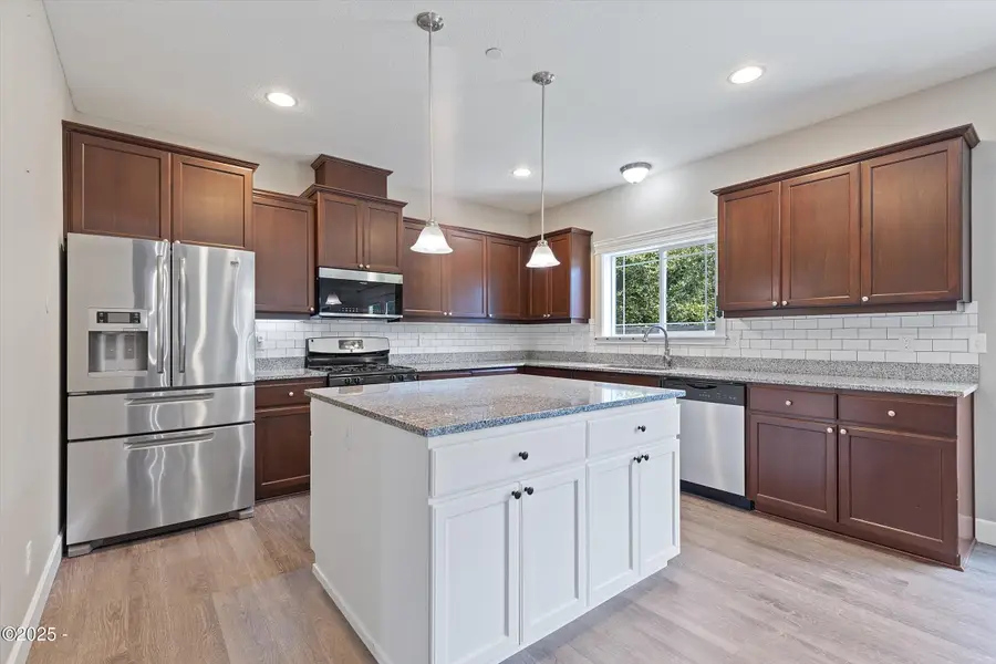 7115 NE Benton, Newport, OR 97365 - Image #3