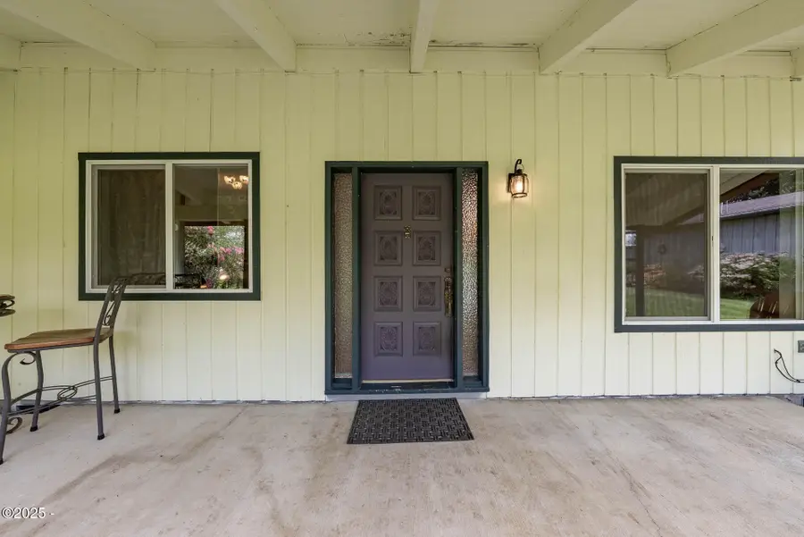 305 SE Swan, Siletz, OR 97380 - Image #3