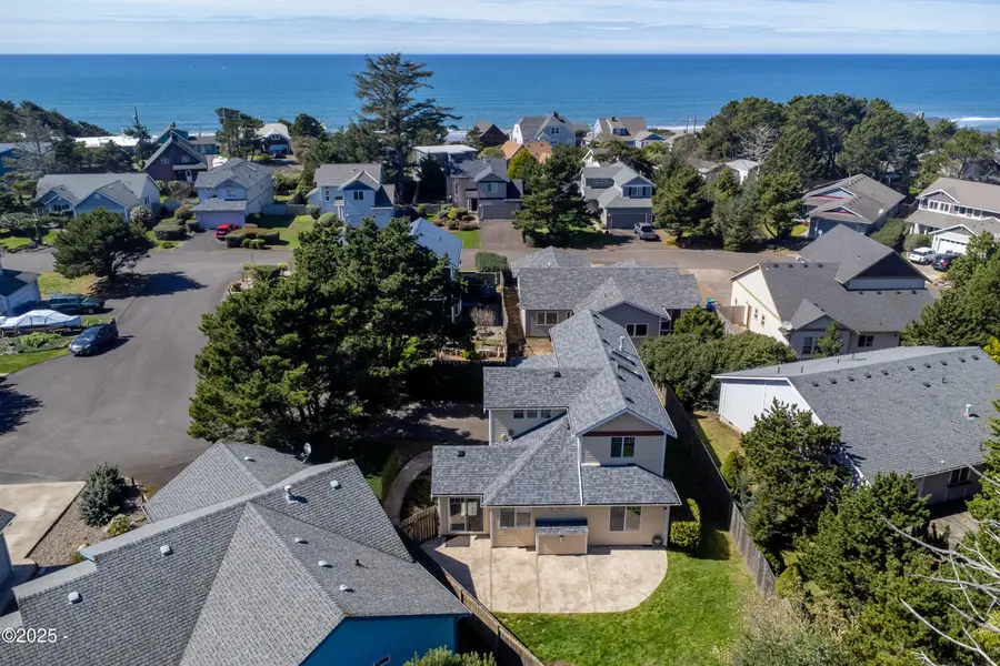 35 Evergreen, Depoe Bay, OR 97341 - Image #2