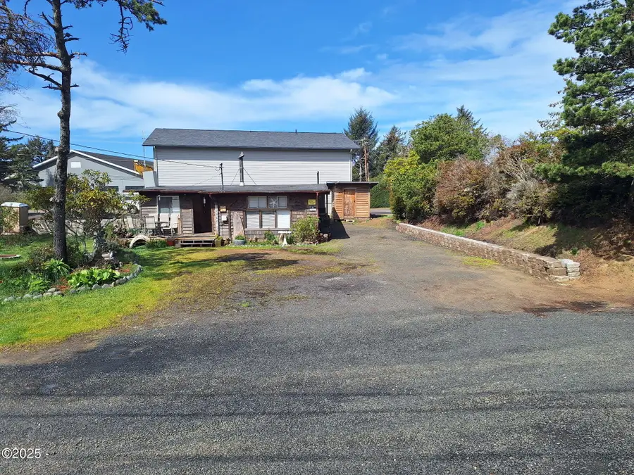 45 SE 63rd, South Beach, OR 97366 - Image #3