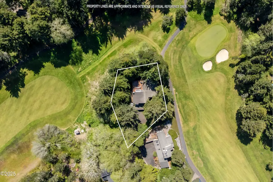 10 Fairway Ln, Gleneden Beach, OR 97388 - Image #2