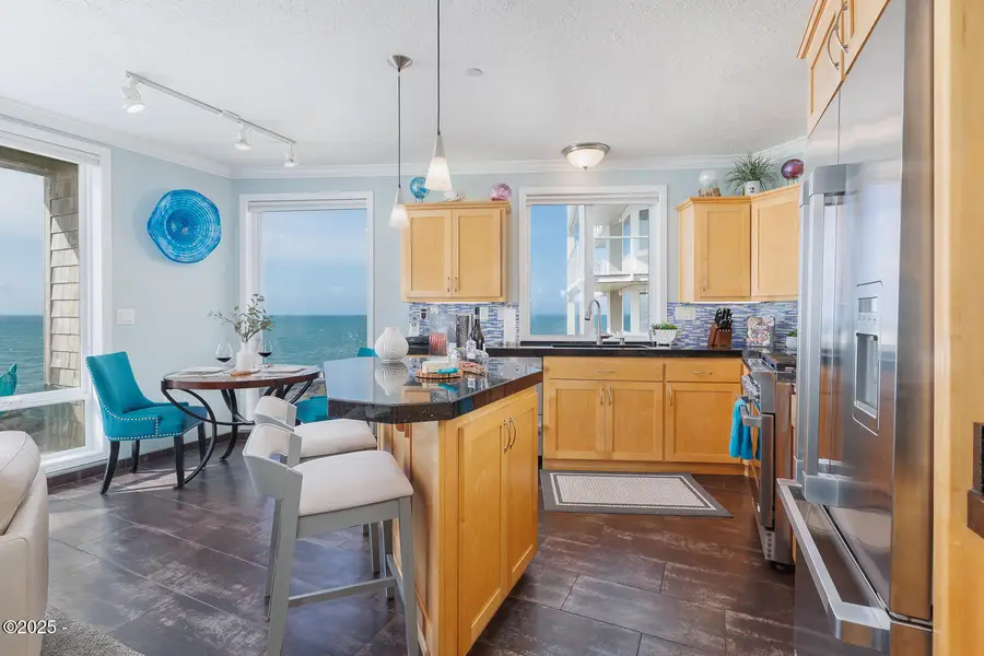 1113 N Hwy 101, Depoe Bay, OR 97341 - Image #3