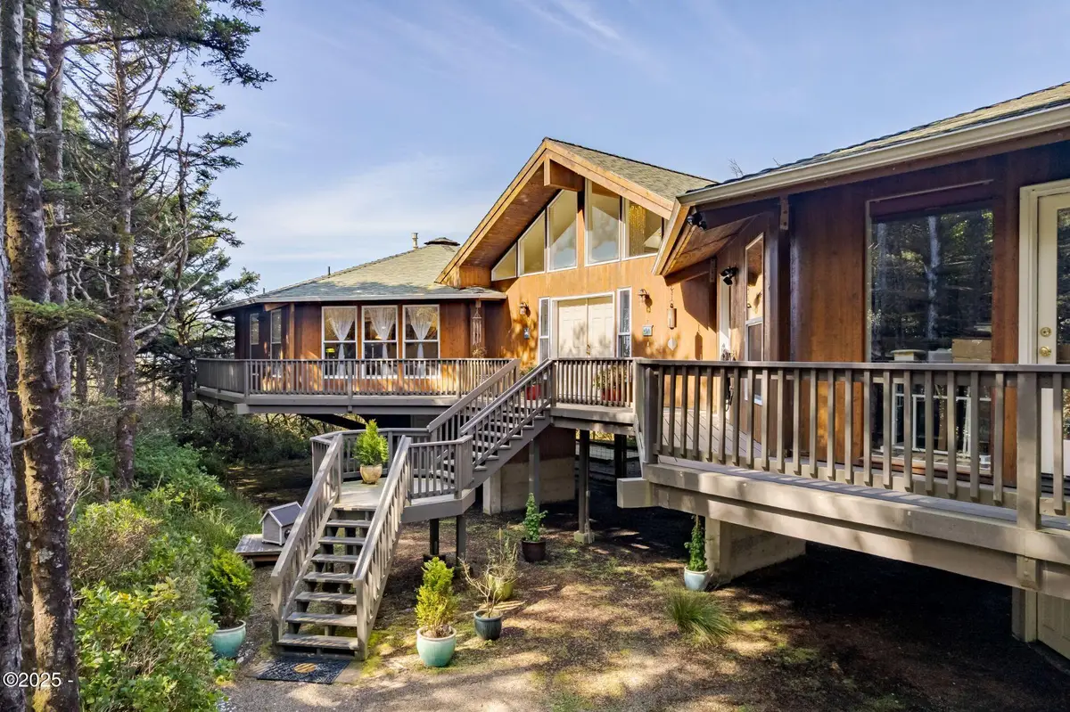 3735 Hwy 101, Yachats, OR 97498 - Image #1
