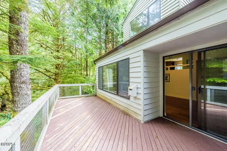 600 Island Dr, Gleneden Beach, OR 97388 - Image #2