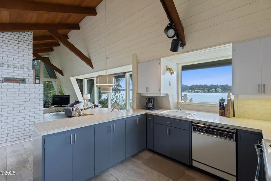 2871 NE East Devils Lake, Otis, OR 97368 - #3