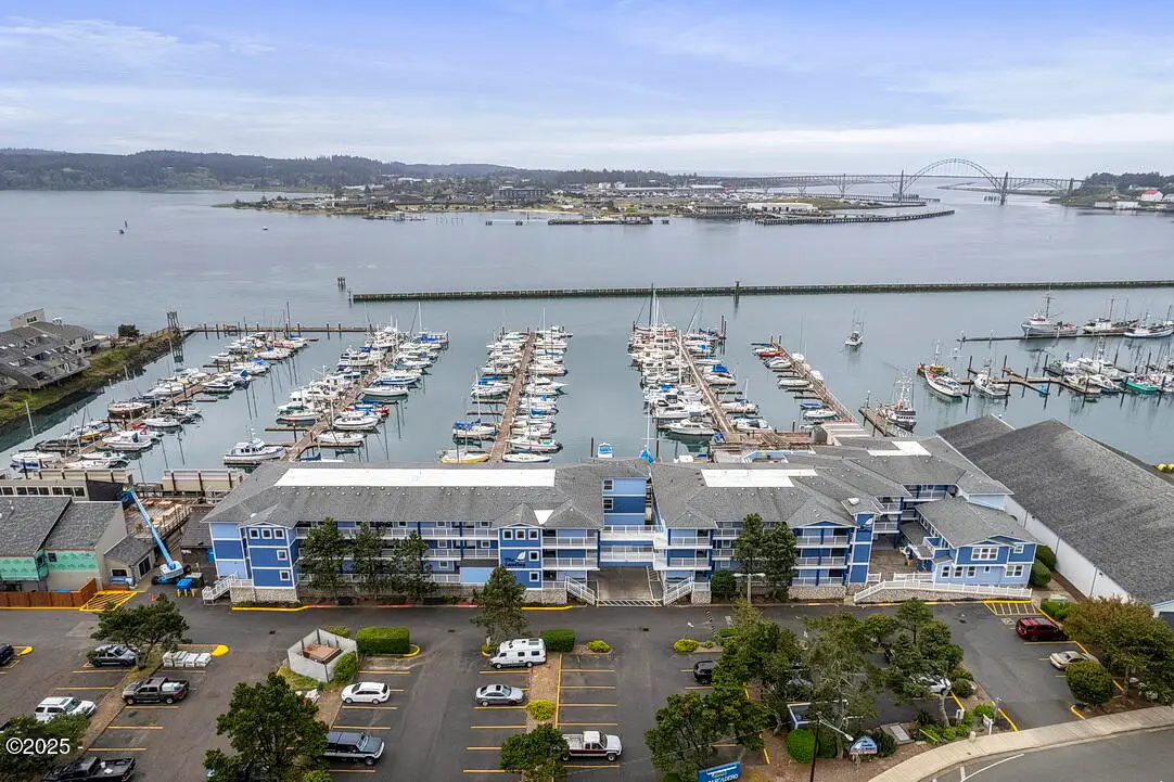 890 SE Bay, Newport, OR 97365 - Image #1