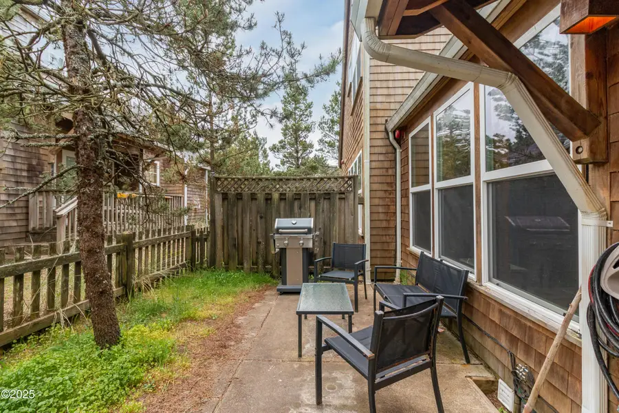 5904 Barefoot, Pacific City, OR 97135 - Image #2