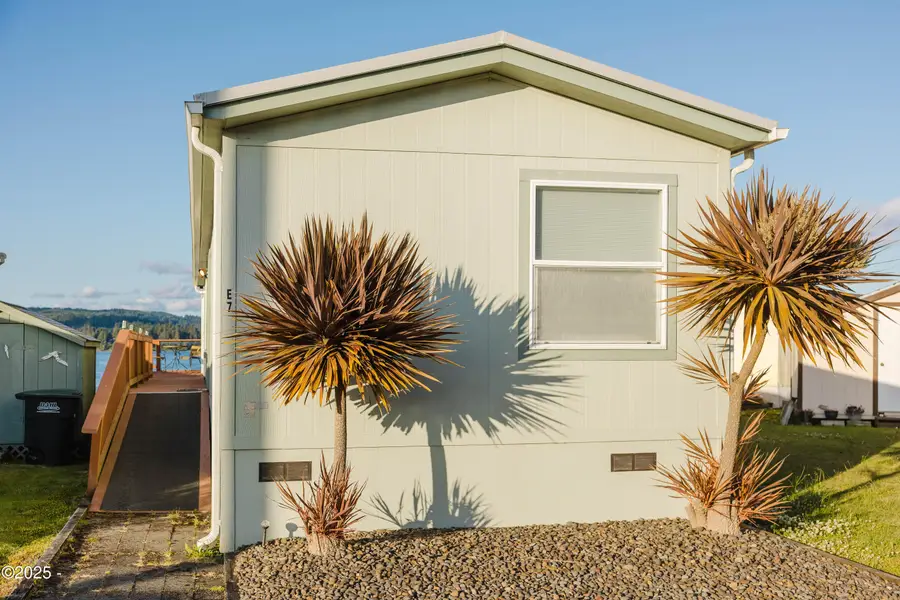 955 NE Mill, Waldport, OR 97394 - Image #3