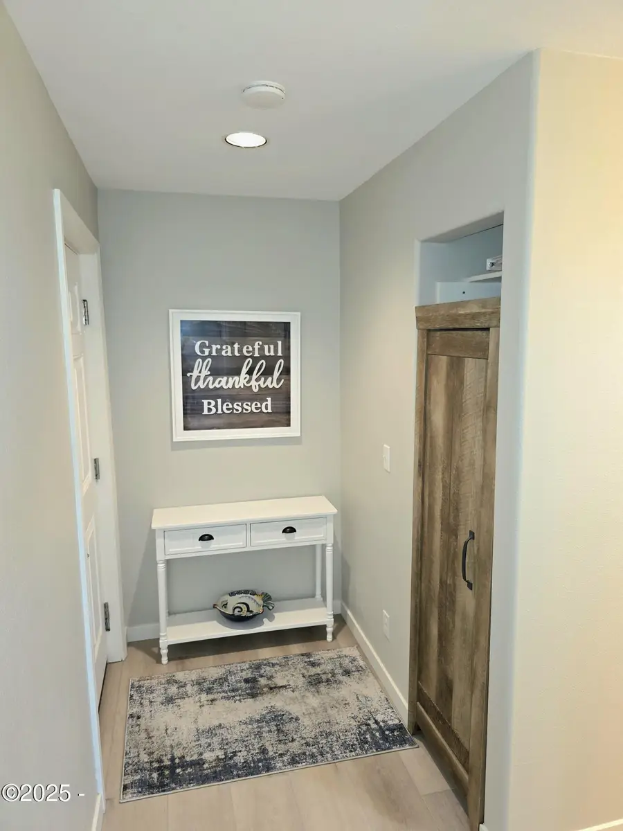 5201 SE Hwy 101, Lincoln City, OR 97367 - Image #2