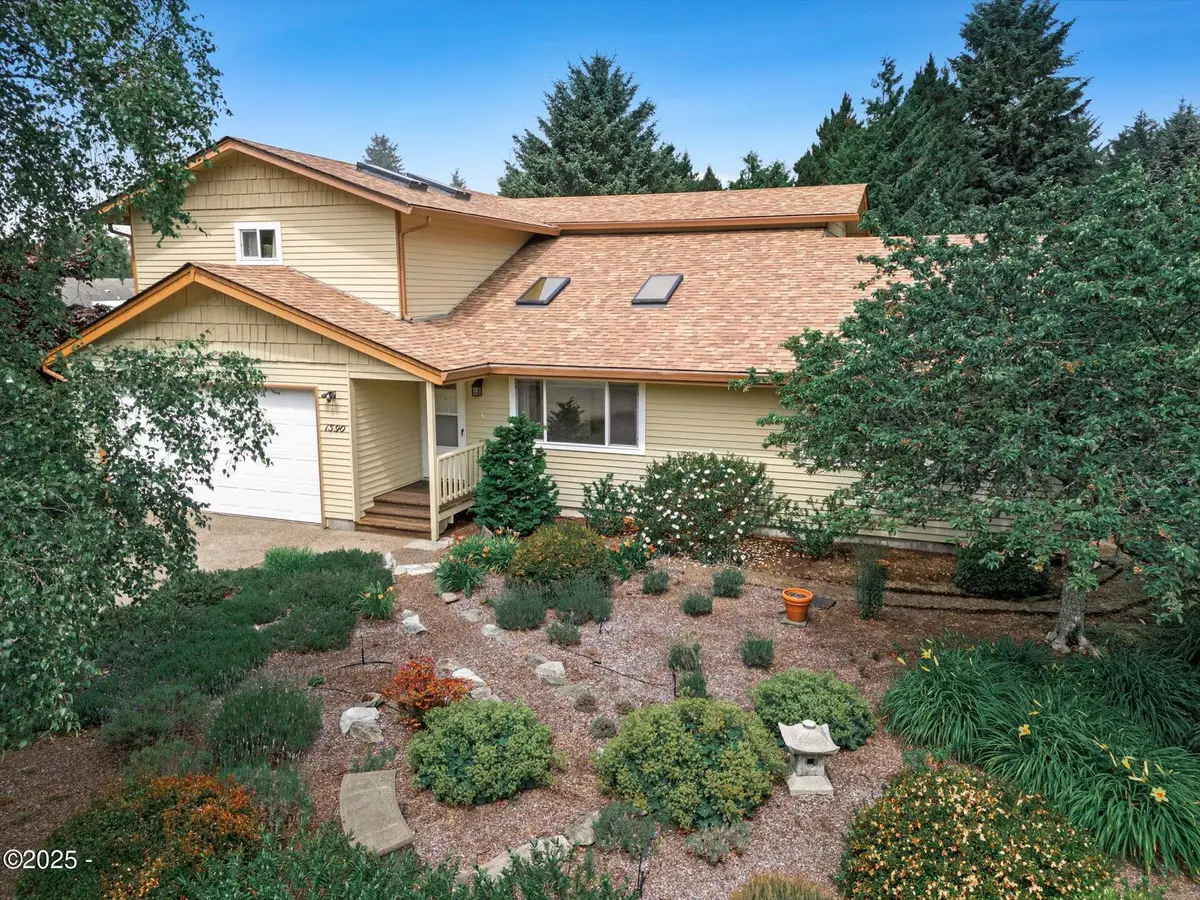 1590 SW Fairway, Waldport, OR 97394 - Image #1