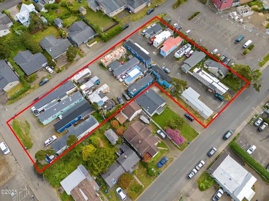 1461 NW 17th Street, Lincoln City, OR 97367 - Image #2