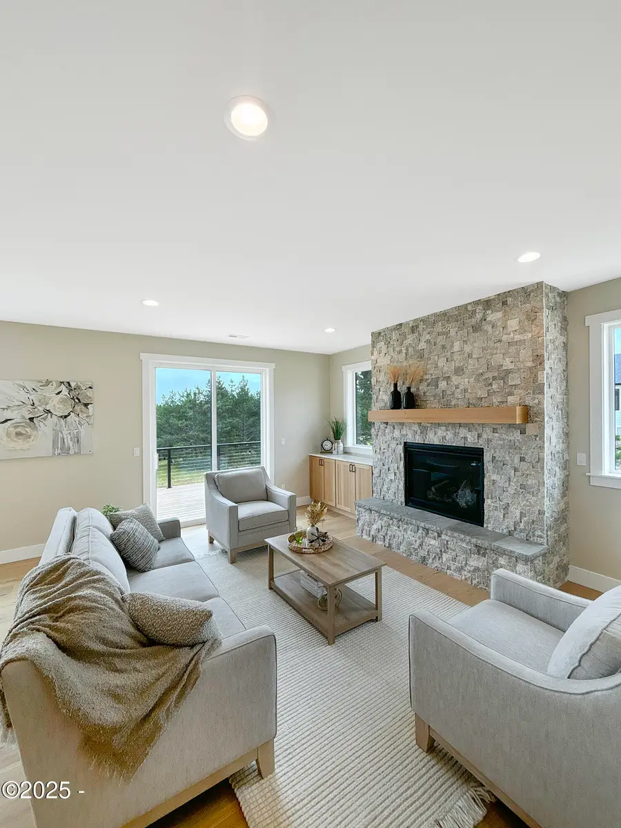 466 Meadows, Manzanita, OR 97130 - Image #2